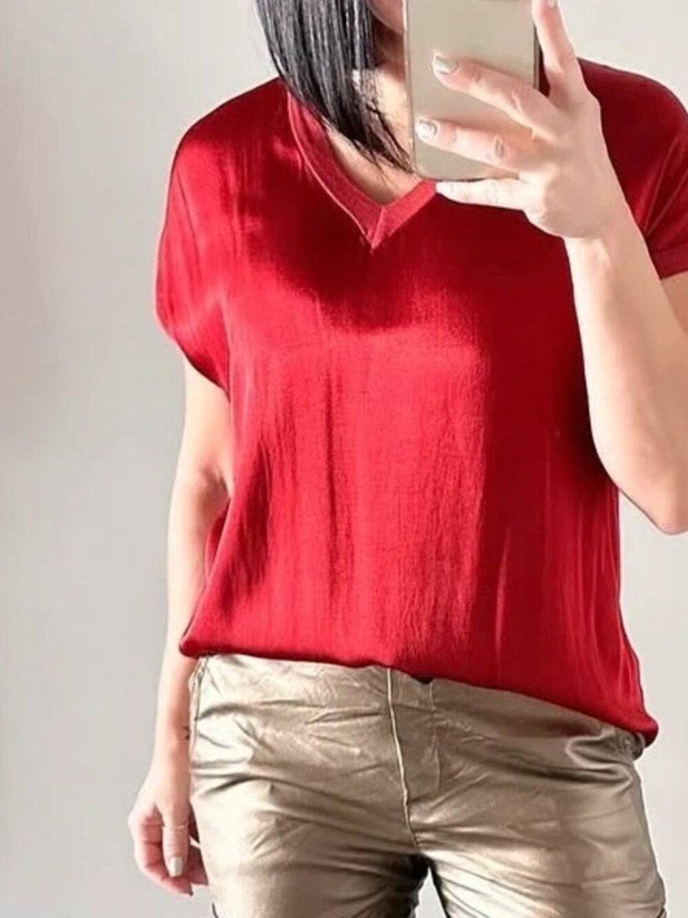 Italy Italian Red V-neck Short Sleeves Satin Look Viscose Fabric Hight-Low Top
